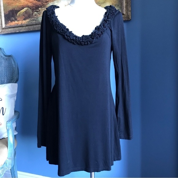 Karen Kane Dresses & Skirts - Karen Kane, black mini dress with long sleeves